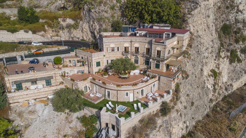 Sparviero Luxury Suites Taormina Eksteriør billede